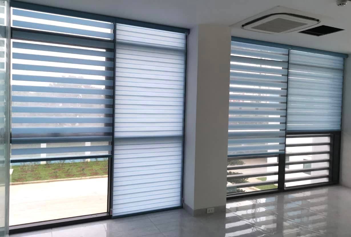 Rèm cầu vồng văn phòng tại Trương Mai, Hai Bà Trưng