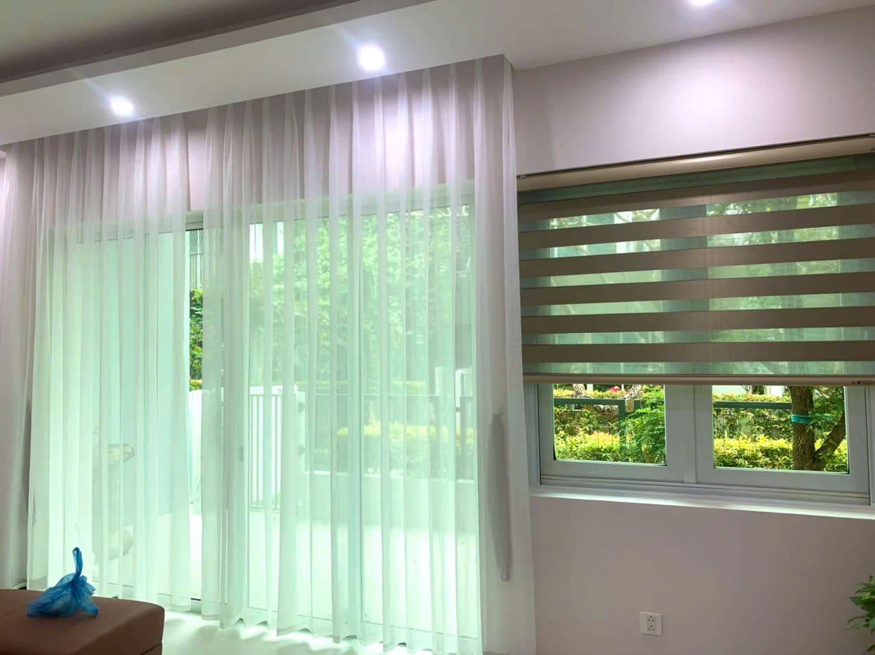 Rèm cầu vồng phòng khách tại Văn Phú, Hà Đông