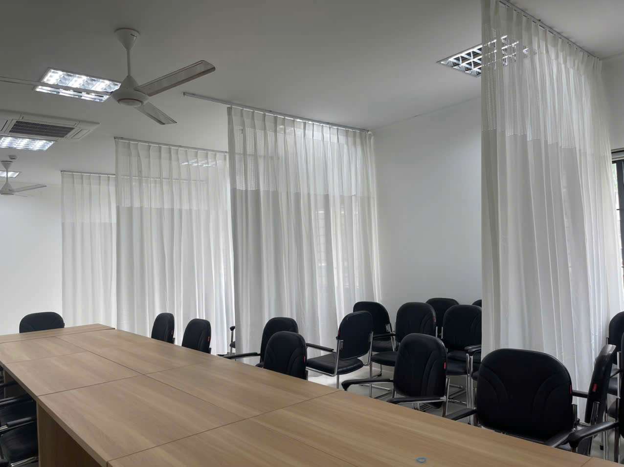 THI CÔNG RÈM TẠI BỆNH VIỆN PHỤ SẢN QUỐC OAI