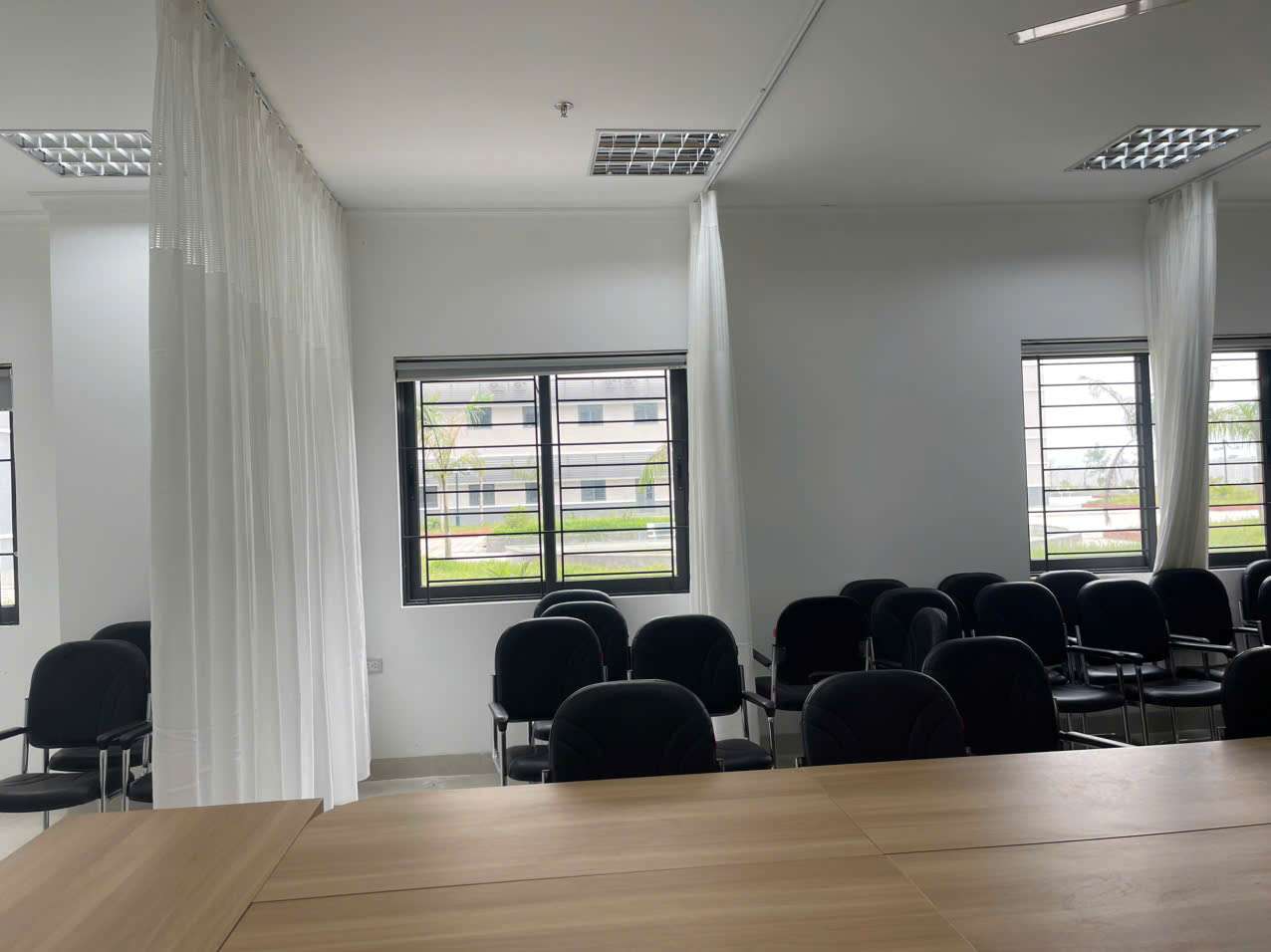 THI CÔNG RÈM TẠI BỆNH VIỆN PHỤ SẢN QUỐC OAI