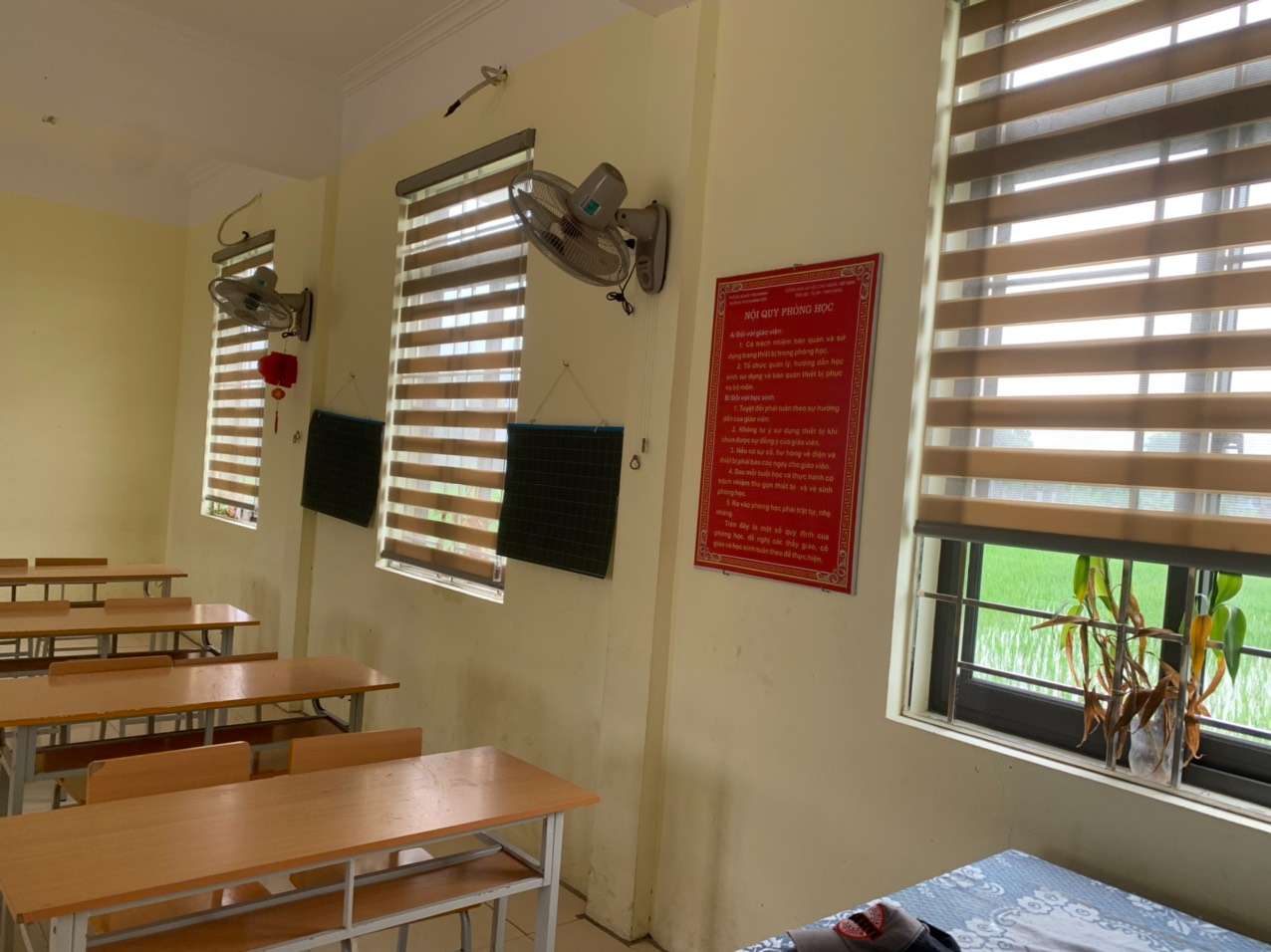 Lắp đặt rèm cầu vồng tại Biên Giang, Hà Đông