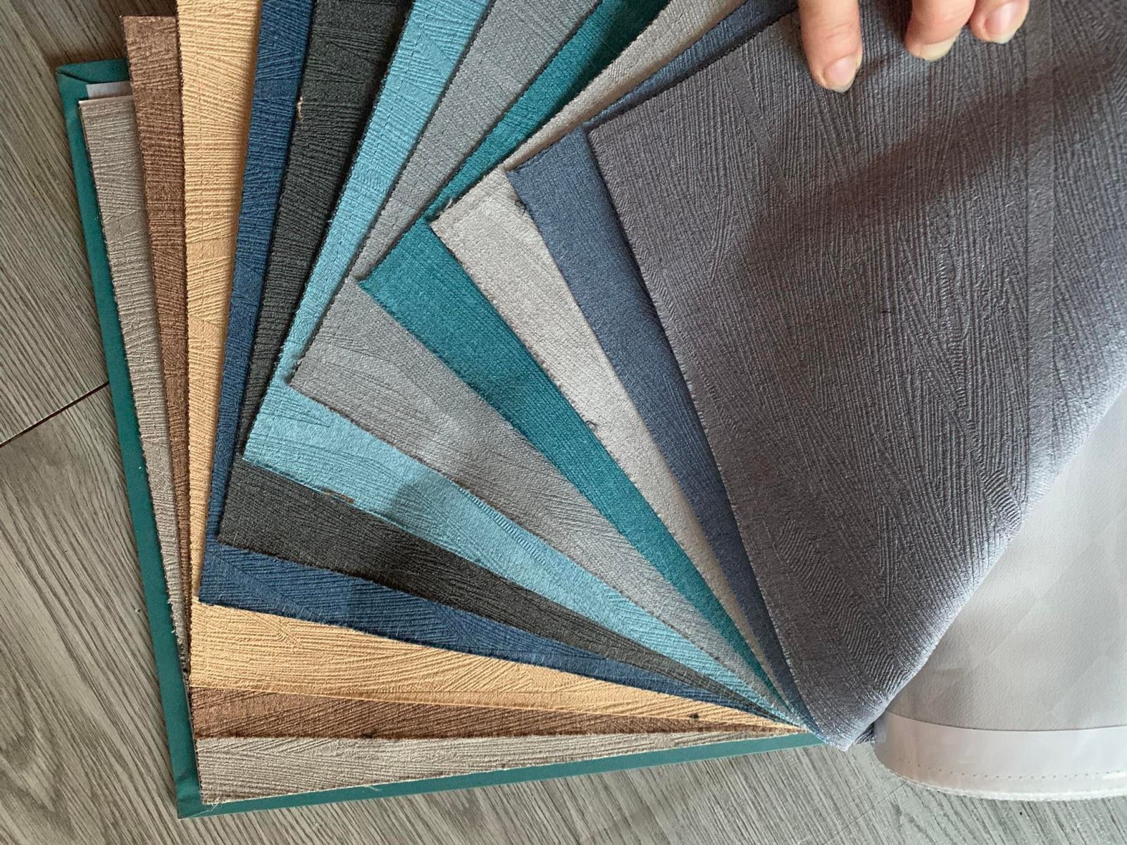 Tiêu chí chọn địa chỉ mua rèm vải chống nắng văn phòng