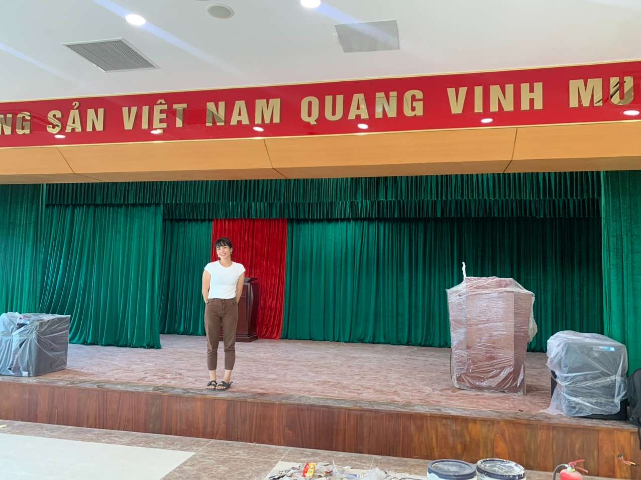 ĐỊA CHỈ CUNG CẤP RÈM VẢI HỘI TRƯỜNG TẠI HÀ ĐÔNG, HÀ NỘI