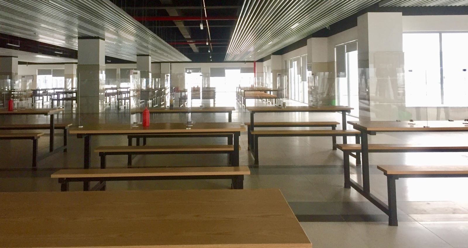 LẮP ĐẶT RÈM CUỐN VĂN PHÒNG TẠI ĐỒNG VĂN 3 HÀ NAM 0975765295