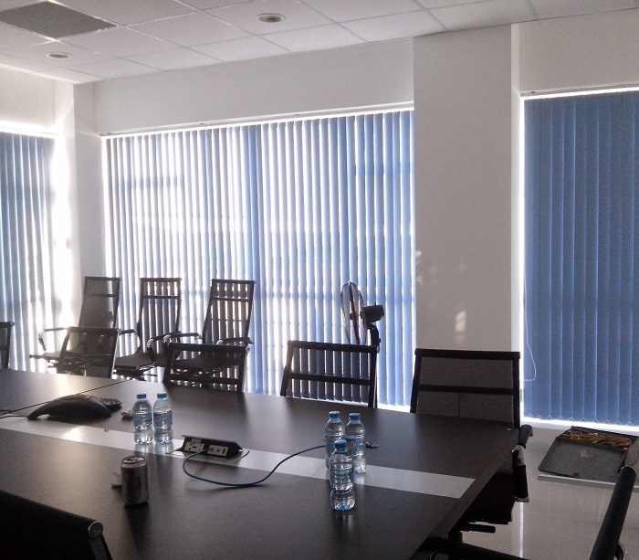 Rèm lá dọc chống nắng tại Quán Thánh, Ba Đình