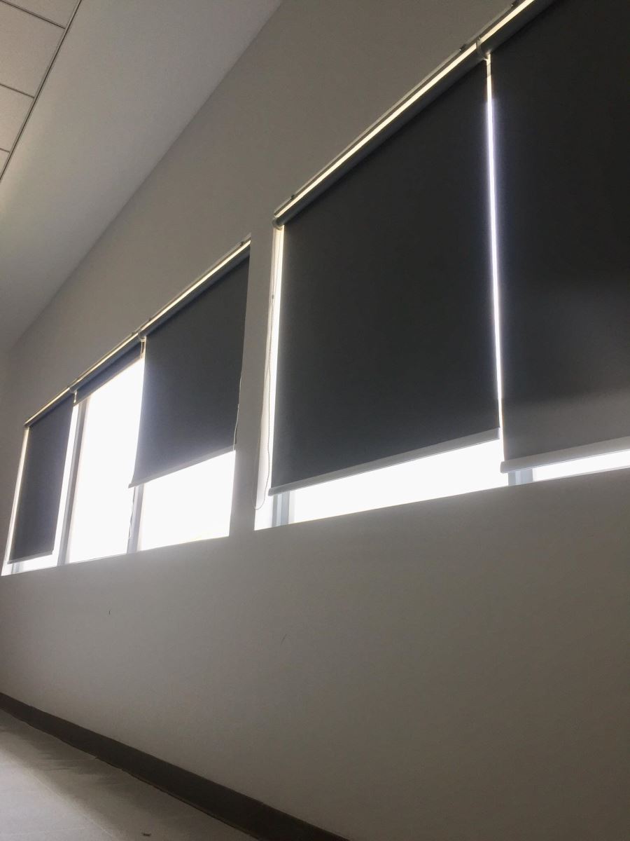 LẮP ĐẶT RÈM CUỐN VĂN PHÒNG TẠI ĐỒNG VĂN 3 HÀ NAM 0975765295