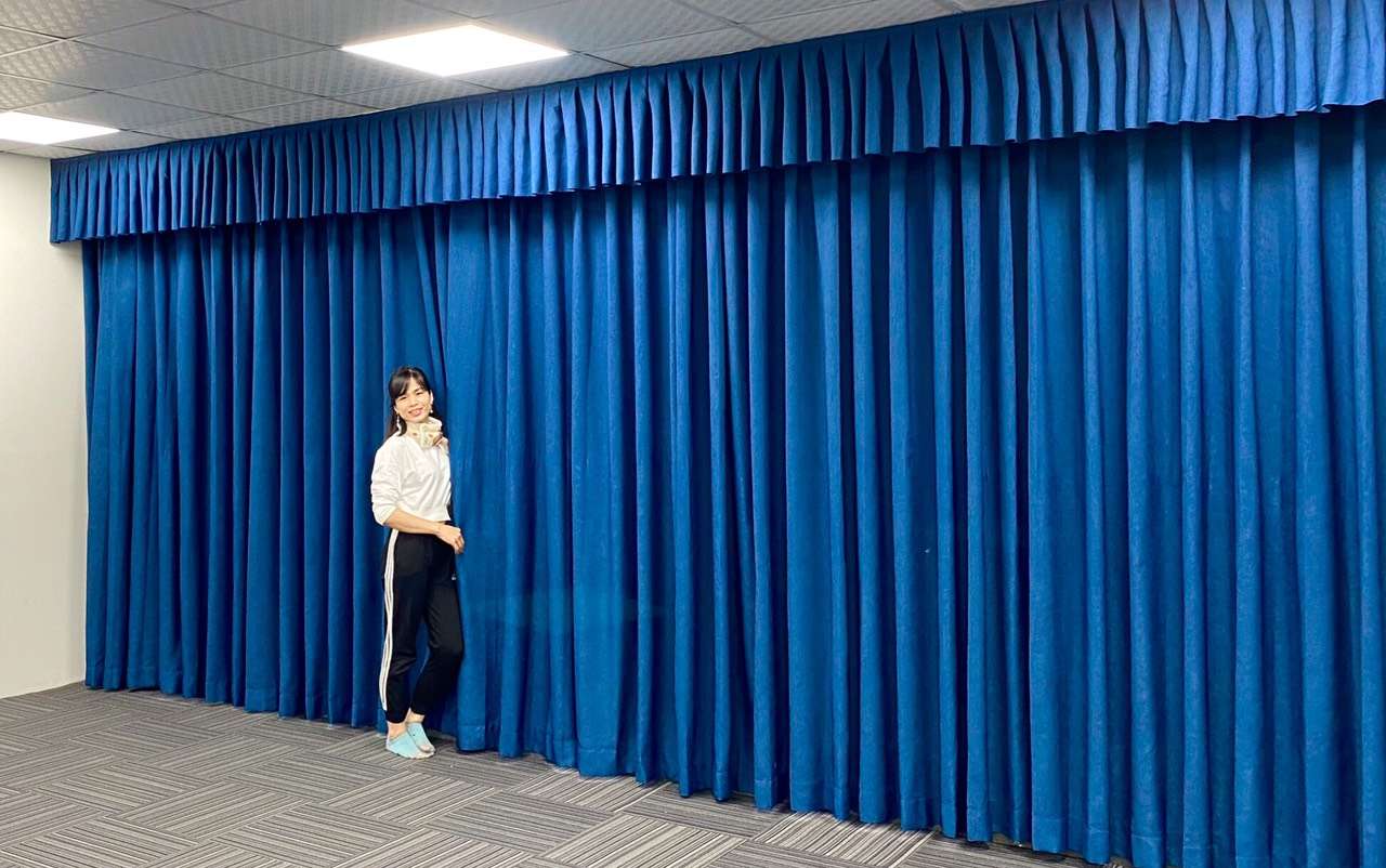 Rèm hội trường sân khấu làm từ chất liệu gì? 0975765295 RP02