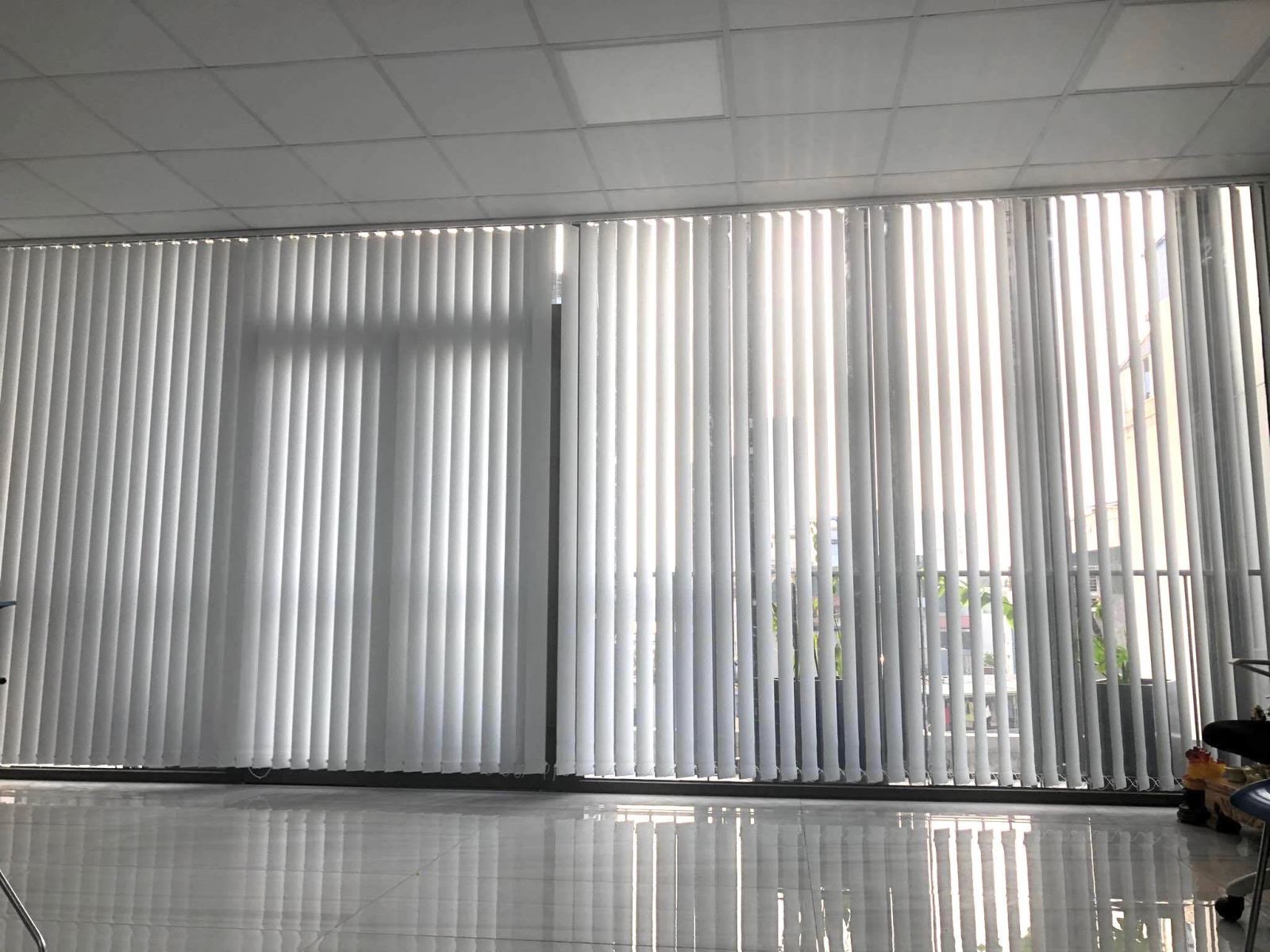 Rèm lá dọc văn phòng giá rẻ tại Văn Miếu quận Đống Đa